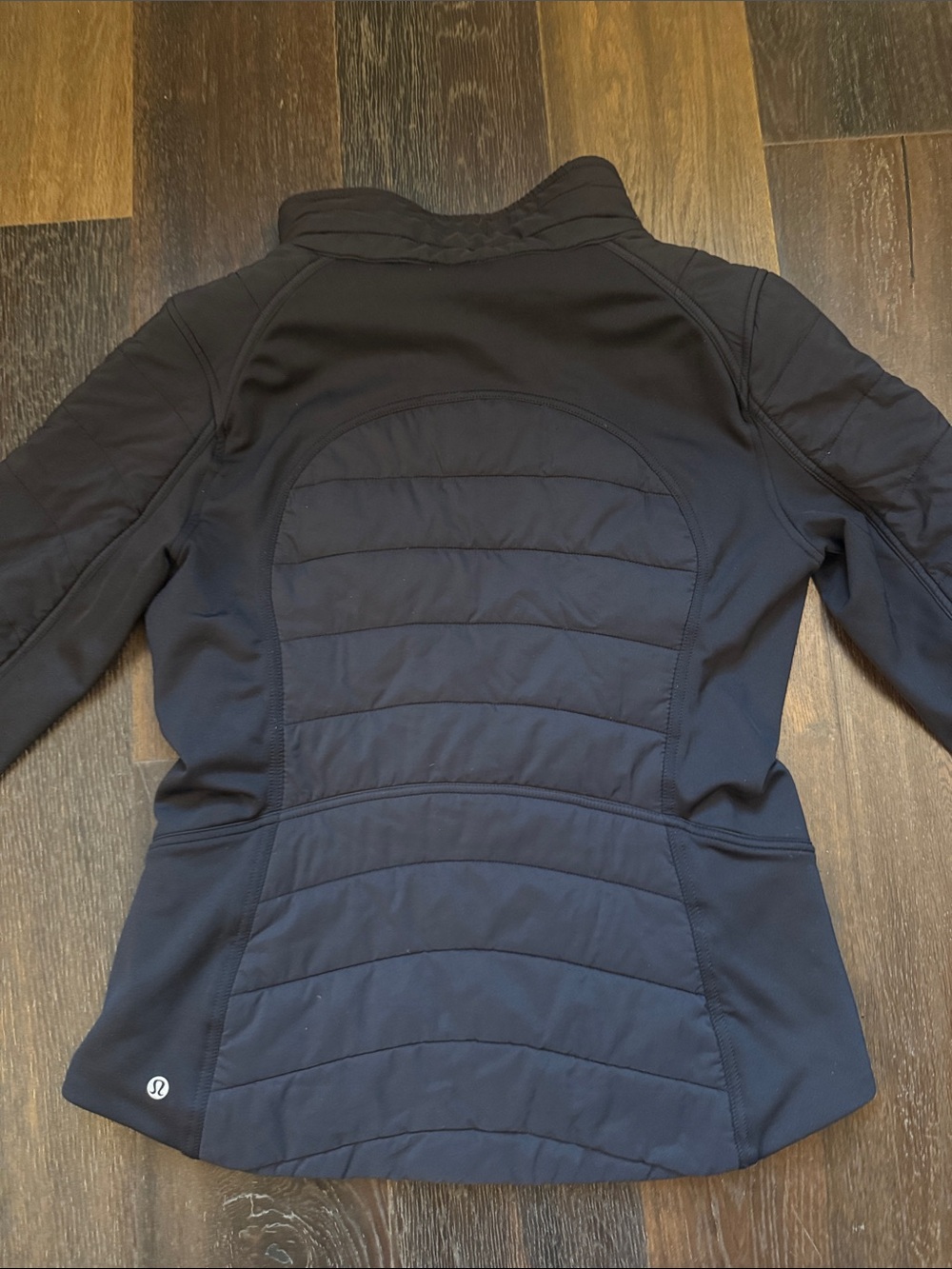 Lululemon jacket - Picture 4 of 4